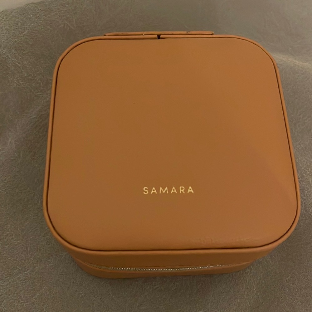 SAMARA “The Jewelry Box” Vegan Leather
